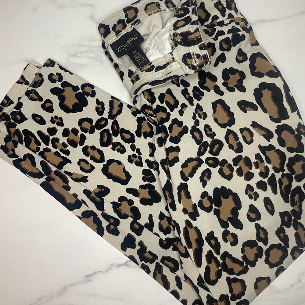 Chico’s So Slimming Cheetah Animal Print Pants size 0